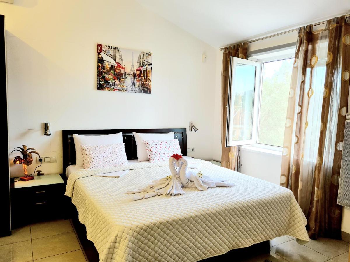 Olive Garden Apartment Petrovac 外观 照片