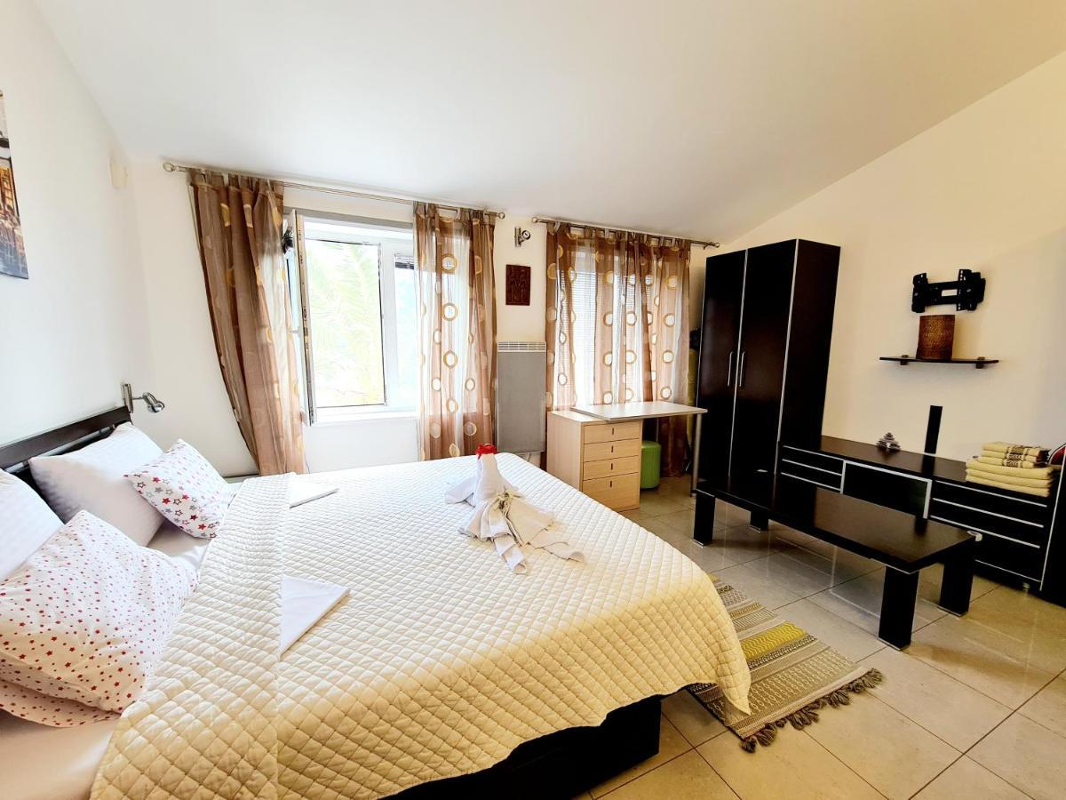 Olive Garden Apartment Petrovac 外观 照片