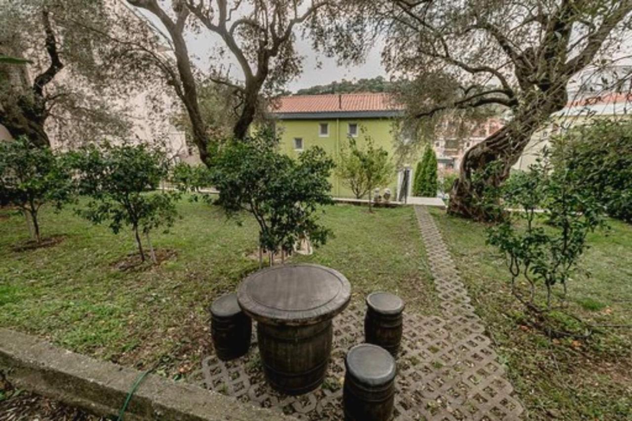 Olive Garden Apartment Petrovac 外观 照片